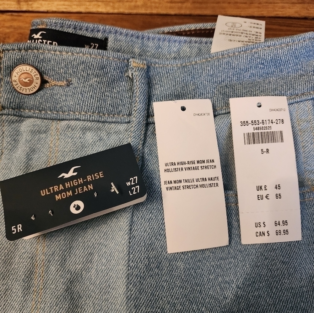 HOLLISTER Ultra High Rise Patchwork Denim​ - Picture 9 of 9